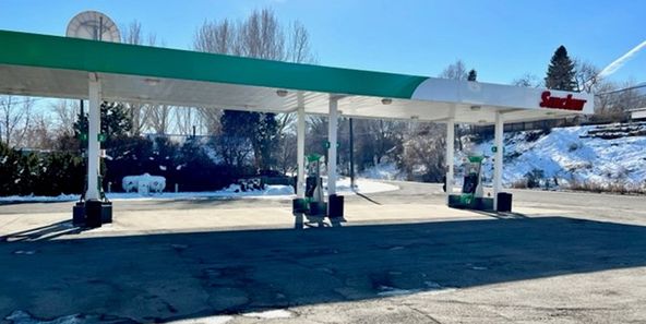 Salmon Retail & RV Park: 609 Riverfront Dr, Salmon, ID 83467
